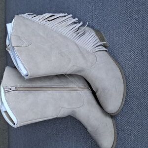 Fringe Western Boots